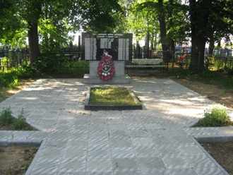 Братская могила сожженных жителей деревни Старина в д. Володьки